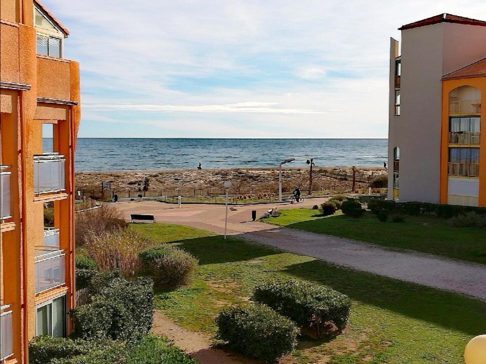 Cap De Mer - Vue Sur Mer - Une Chambre - Une Terrasse - Acces Direct Plage - Commerces A Proximites Le Barcarès Εξωτερικό φωτογραφία